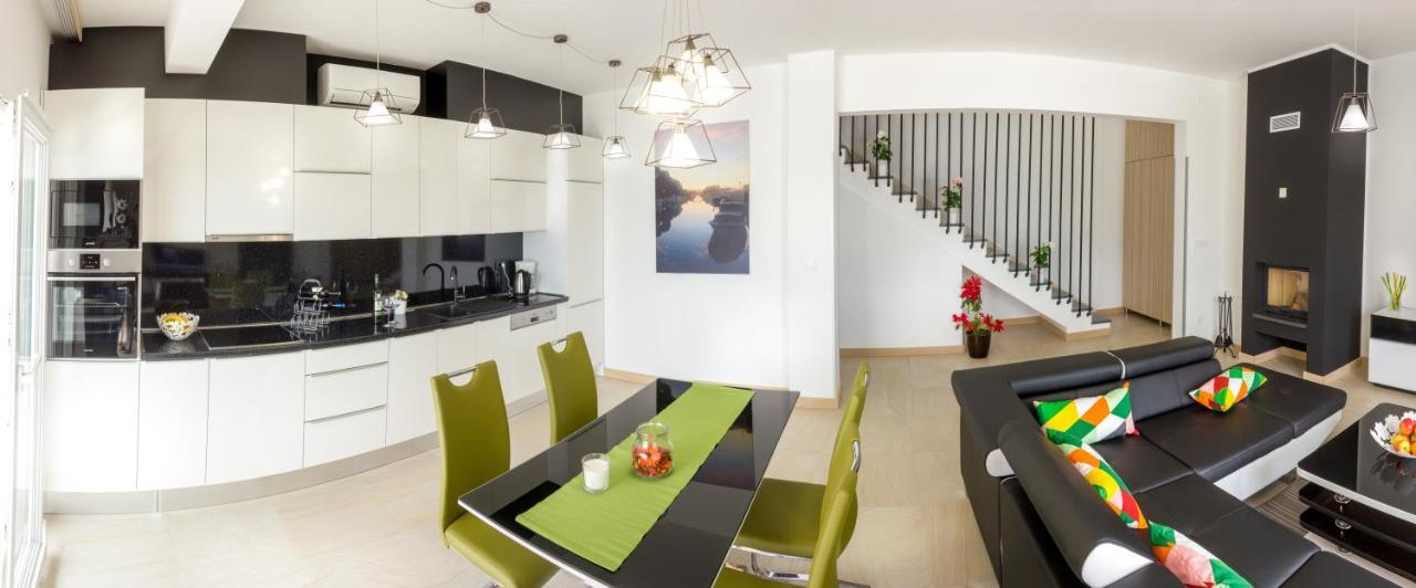 Trogir Residence Vila A Seget Vranjica Eksteriør bilde